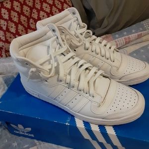 Size 8 and 1/2 men's Adidas top 10 high